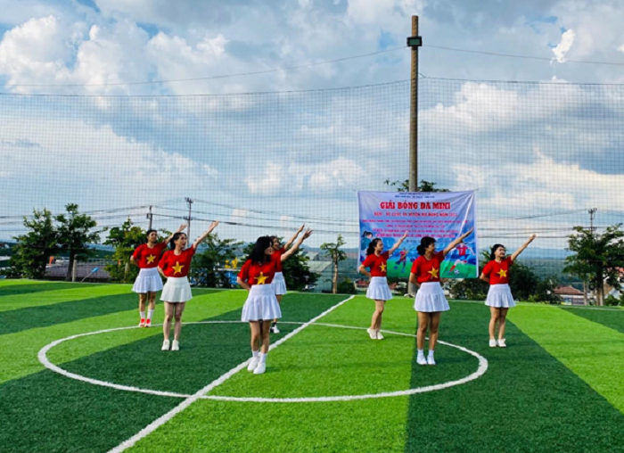 Công an huyện tổ chức khai mạc giải bóng đá nam - nữ mở rộng